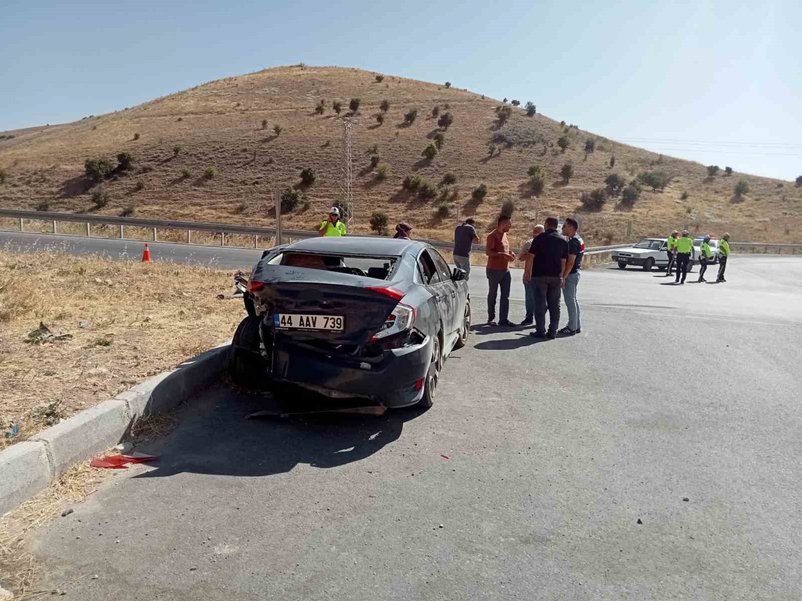 malatya-da-iki-otomobil-carpisti-8-yarali