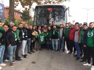 Başkan Hürriyet’ten Karşıyaka Taraftarına Jest