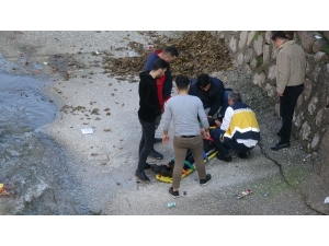 Dere Yatağında Hareketsiz Yatan Genç Tedavi Altına Alındı