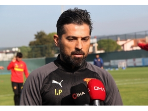 İlhan Palut: "Transfer İçin İki Bölgeyle Alakalı Yönetime Rapor Vereceğiz"