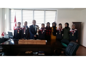 Osb Teknik Koleji Atletizmde Kupaları Topladı