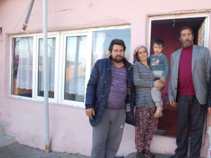 Çadırda Yaşam Mücadelesi Veren Aileye Yardım Eli