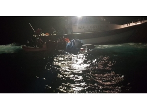 Enez Açıklarında 30 Düzensiz Göçmen Yakalandı