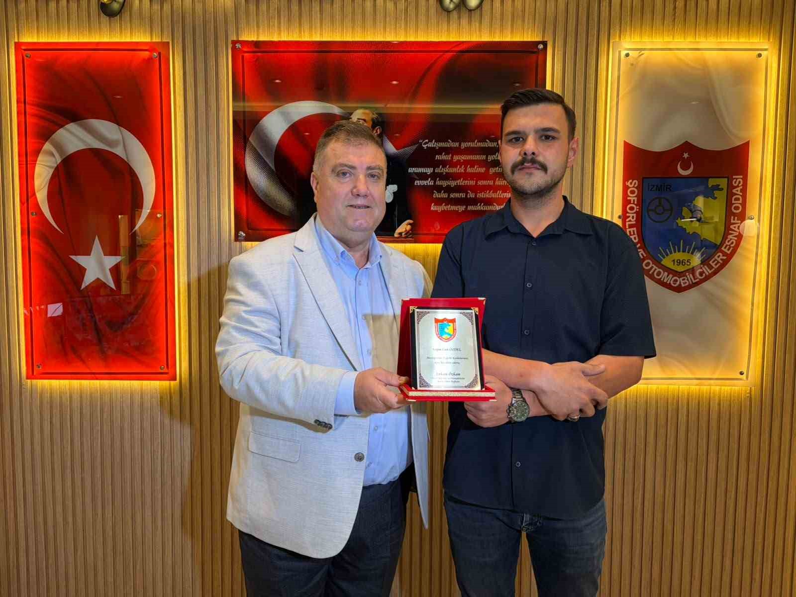 yardimsever-taksiciye-plaket