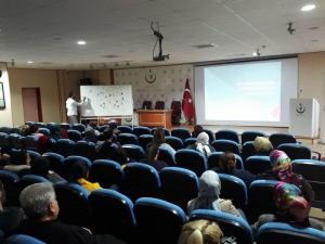 “Madde Kullanım Bozukluğunda Acil Yaklaşım" Konulu Eğitim
