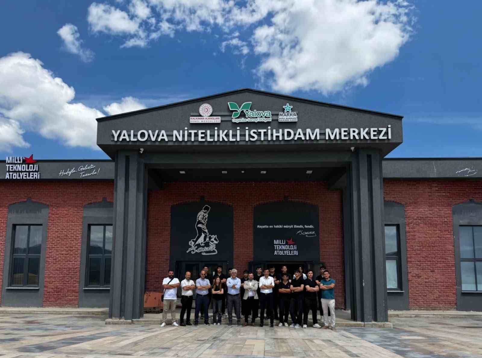 yalova-osb-de-egitim-yilinin-son-52-hafta-52-okul-ziyareti-yapildi