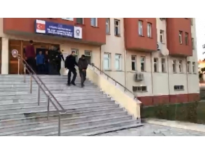 Tavşanlı’da Hırsızlık Şüphelisi 2 Kişi Tutuklandı