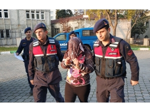 Uyuşturucudan Hapis Cezası Bulunan Genç Kız Tutuklandı