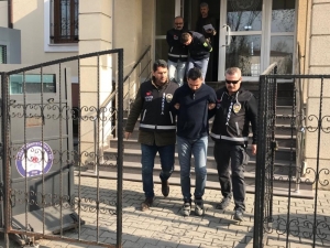 Sevgilisi Hamile Kalınca Çocuğu Düşürmek İçin Darp Ettirdi