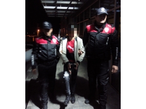 İnternette Tartıştığı 3 Kişi Tarafından İş Yerinde Bıçaklandı