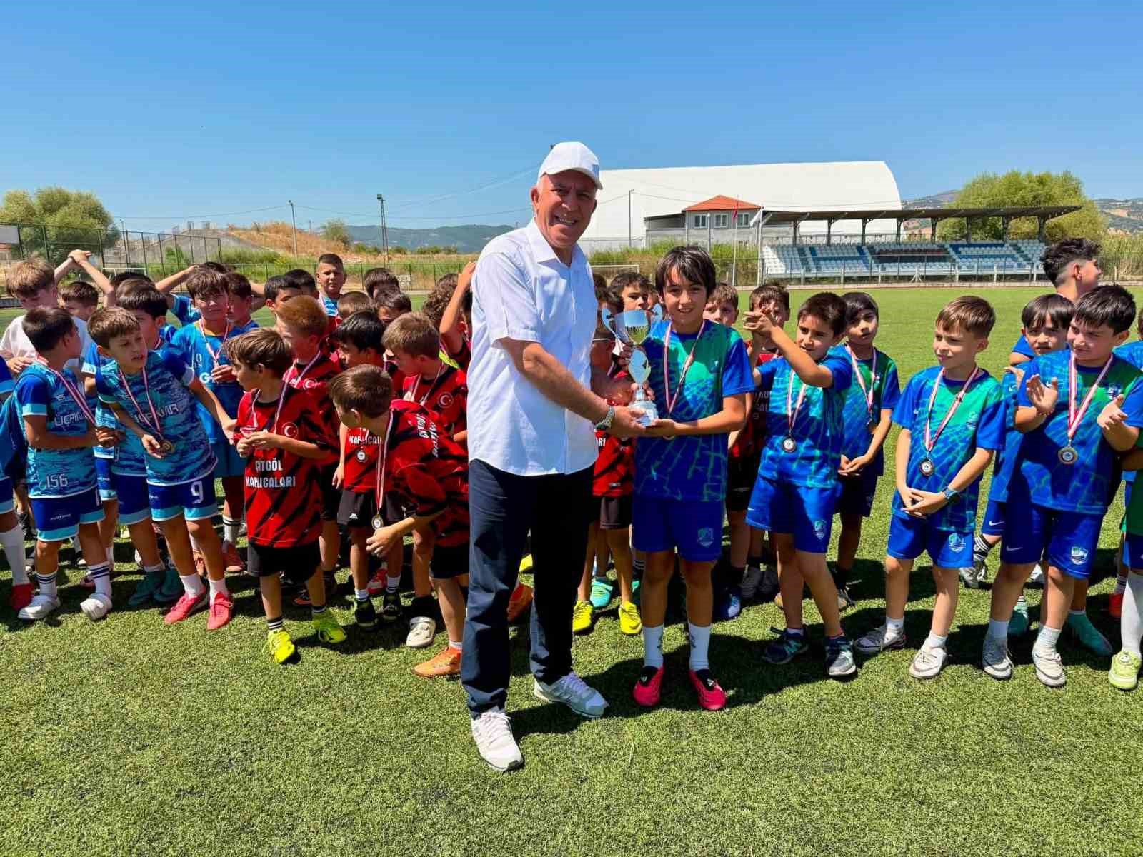 hisarcik-ta-ethem-bal-kupasi-u10-futbol-turnuvasi-sona-erdi