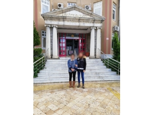 Uyuşturucu Satıcısı Kadın Didim Polisinden Kaçamadı