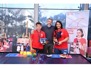 ‘Yarını Kodlayanlar’ Projesi Katılımcıları Dünya Şampiyonu Oldu