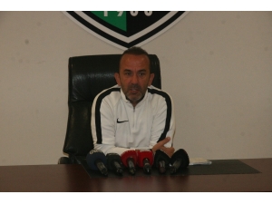 Mehmet Özdilek: "Son 3 Haftadır Kazanarak Kaybetmeden, Yolumuza Devam Ediyoruz” "