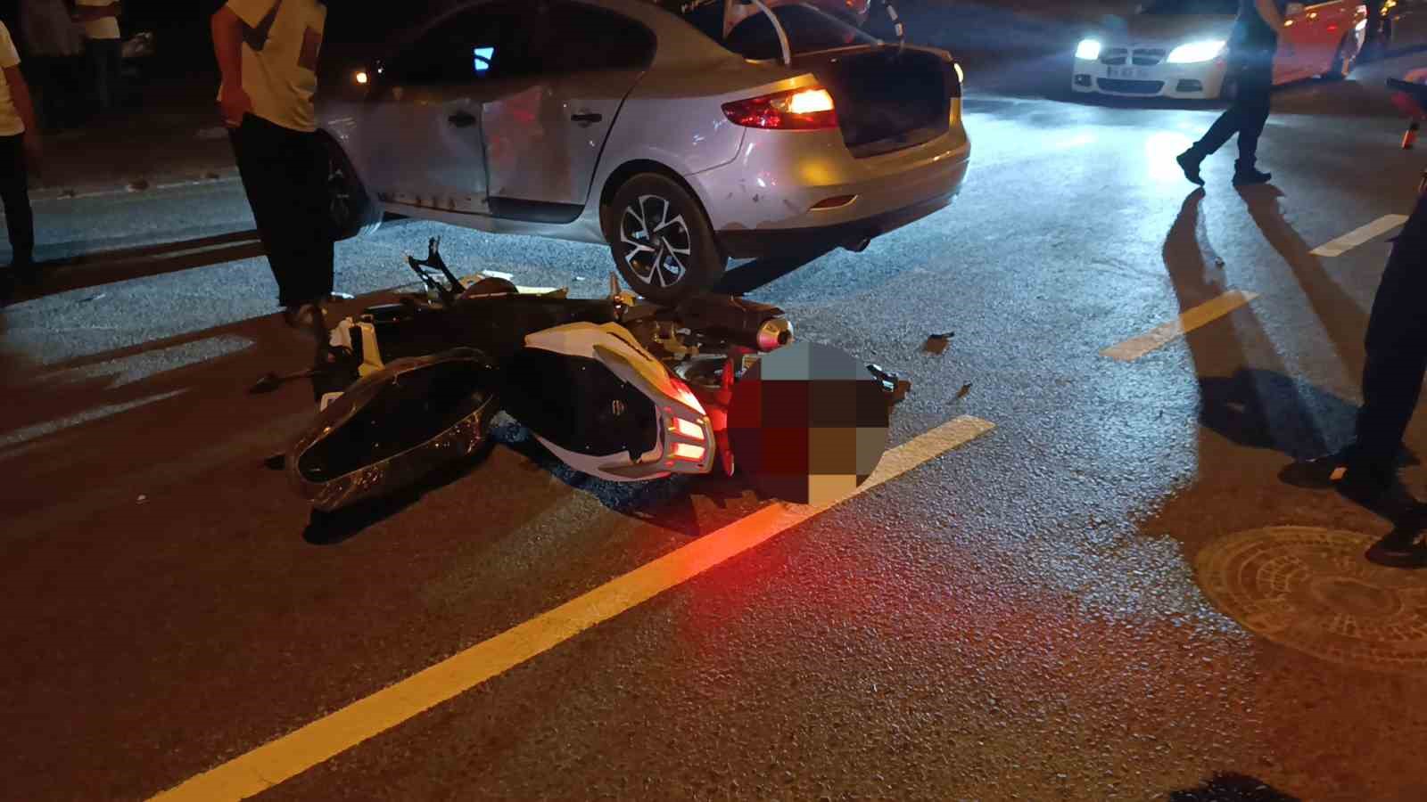 kirsehir-de-ters-yone-giren-motosiklet-otomobile-carpti