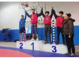 Pazarlar’a 6 Madalya İle Döndüler