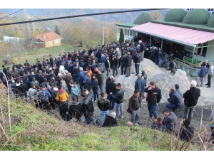 Torununu Hastaneye Götürürken Kaza Yaptı: 3 Ölü