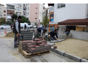 Kartal’da Kaldırım Yenileme Ve Yol Bakım Çalışmaları Devam Ediyor