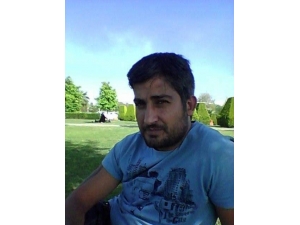 Boşanma Aşamasındaki Eşini Öldürdü