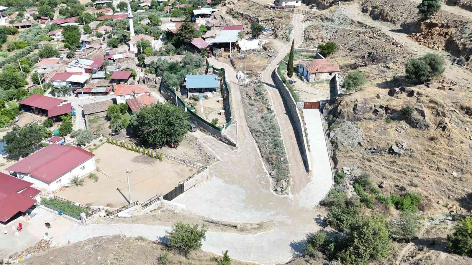 nazilli-belediyesi-kircakli-da-yollari-yeniledi