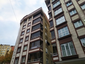 - Ayakkabı Hırsızının Pes Dedirten Rahatlığı Kamerada