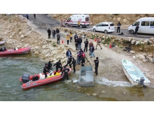 Nehire Düşen Sürücü 13 Gündür Aranıyordu, Cansız Bedenine Ulaşıldı