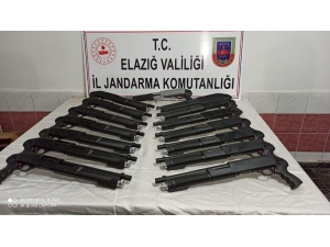Elazığ’da Jandarma 15 Adet Pompalı Tüfek Ele Geçirdi