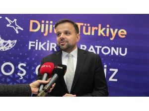 Cumhurbaşkanlığı Dijital Dönüşüm Ofisi Başkanı Koç: “Tüketen Değil, Üreten Bir Türkiye Olmak İçin Çok Çalışmamız Lazım”