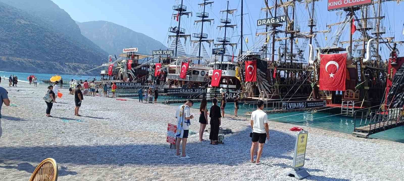 oludeniz-de-1-temmuz-denizcilik-ve-kabotaj-bayrami-coskuyla-kutlandi
