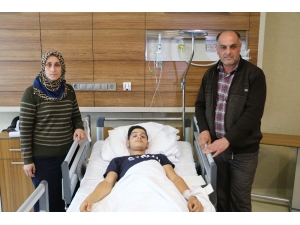 Bel Ağrısıyla Öğrendiği Tümör, 10 Saatlik Ameliyatla Çıkarıldı