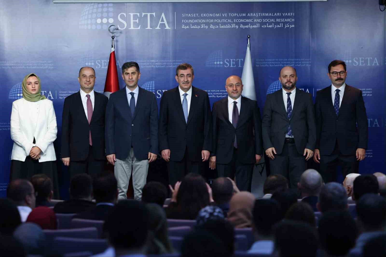 cumhurbaskani-yardimcisi-yilmaz-feto-gitti-ama-benzeri-yapilanmalar-noktasinda-cok-dikkat-etmek-durumundayiz