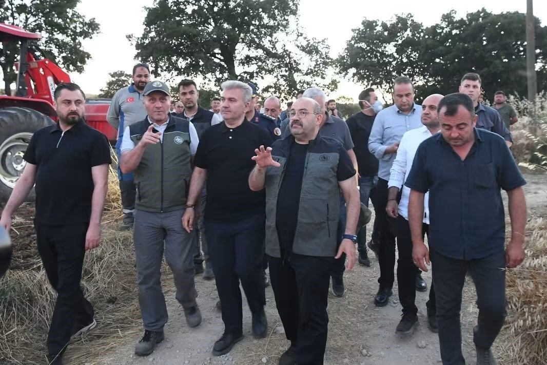 balikesir-valisi-ustaoglu-550-personelle-yanginlara-mudahalemiz-devam-ediyor