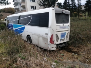 Yolcu Otobüsü Kaza Yaptı