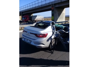 Mersin’de Otomobil Tıra Çarptı: 1 Ölü, 3 Yaralı