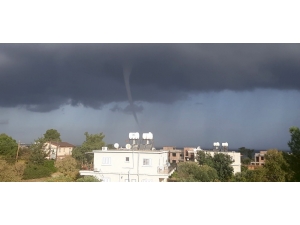 Kktc’de Hortum Paniğe Neden Oldu