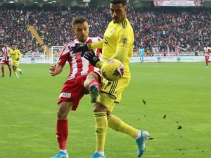 Fenerbahçe, Deplasmanlarda Kayboldu