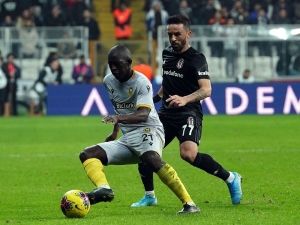 Süper Lig: Beşiktaş: 0 - Yeni Malatyaspor: 2 (Maç Sonucu)