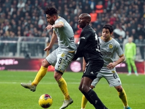 Beşiktaş Karavana Attı