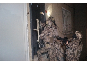 İstanbul’da Uyuşturucu Operasyon 103 Şüpheli Gözaltına Alındı