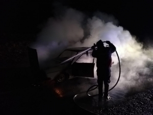 Yanan Otomobilde Can Verdi