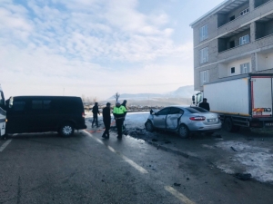 Van’da Trafik Kazası: 10 Yaralı