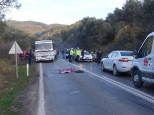 Yolun Karşısına Geçmek İsteyen 75 Yaşındaki Zeytin İşçisi Hayatını Kaybetti