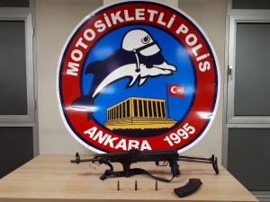 Uyuşturucu Tacirlerinden Kalaşnikof Çıktı