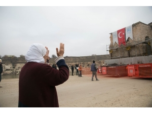 Hasankeyf’te Son Tarihi Eser Dualarla Taşındı