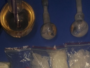 Üzerlerlerinden Uyuşturucu Çıktı