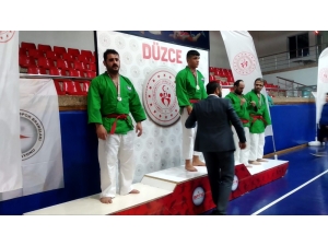 Eyyübiyeli Sporcular Şampiyonaya Damga Vurdu