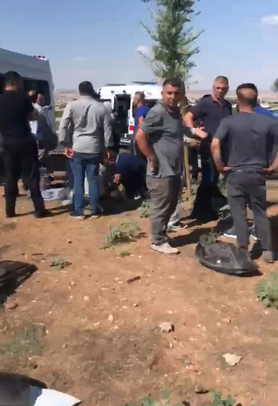 batman-cevre-yolunda-para-nakil-araci-ile-minibus-carpisti-15-yarali