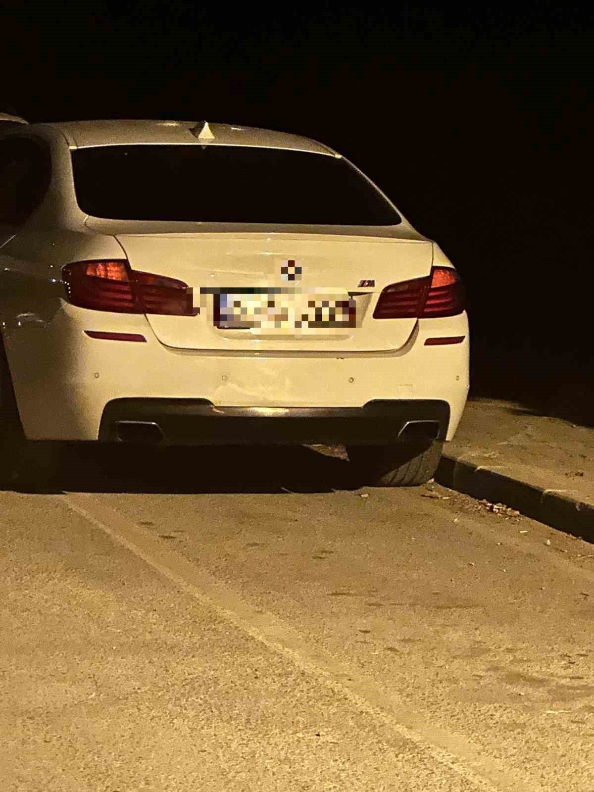 mugla-da-yunus-polislerinin-dikkati-aractaki-ruhsatsiz-silahlari-ortaya-cikardi