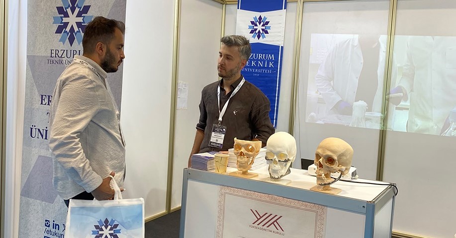 etu-expo3d-fuari-nda-eklemeli-imalat-calismalarini-tanitti