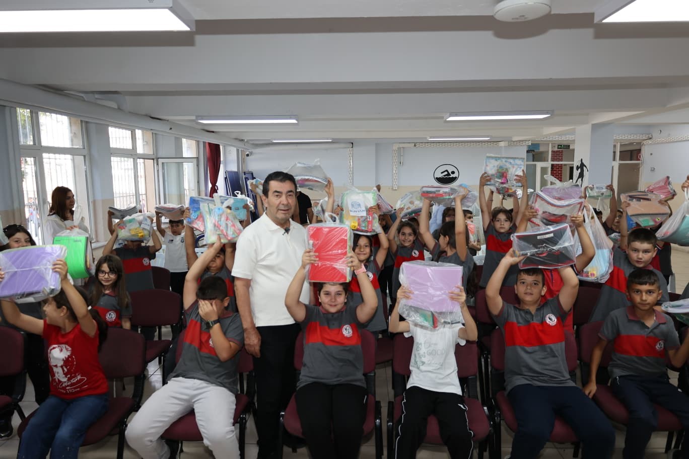 baskan-metin-den-ogrencilere-kirtasiye-destegi